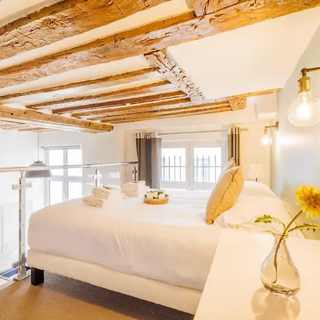 Quiet 1br-4p - Quartier Du Mail Apartman *