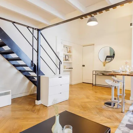 Daire Quiet 1br-4p - Quartier Du Mail Paris