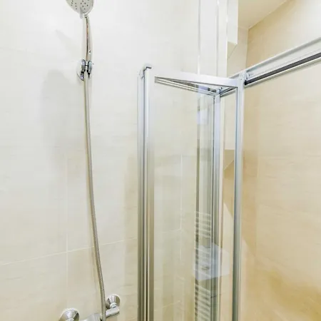 Quiet 1br-4p - Quartier Du Mail *