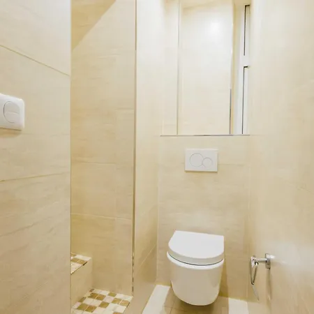 Daire Quiet 1br-4p - Quartier Du Mail